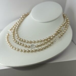 Vtg long faux Pearl Necklace